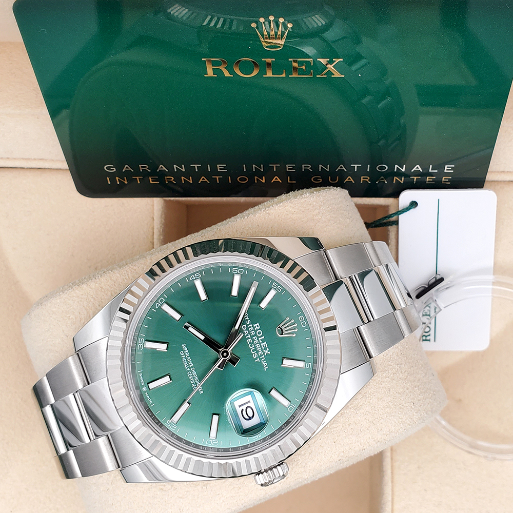 2025 Unworn Rolex Datejust 41 Mint Green White Gold Oyster  display picture 3